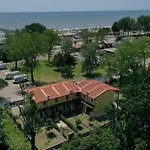 Villa Mit Ladestation Fuer Elektrofahrzeuge In Via Spiaggia 19 Lido Di Volano ليدو دي فولانو