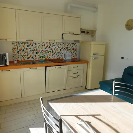 Fewo-am-adriastrand Via 19 * ليدو دي فولانو