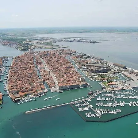 別荘 Villa Mit Ladestation Fuer Elektrofahrzeuge In Via Spiaggia 19 Lido Di Volano *