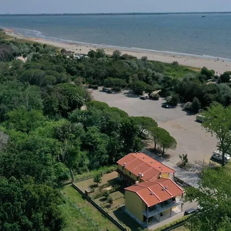 Mit Ladestation Fuer Elektrofahrzeuge In Via 19 Prázdninový dům Lido di Volano