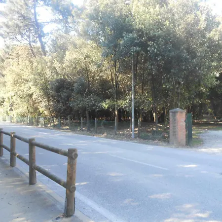 Mit Ladestation Fuer Elektrofahrzeuge In Via 19 Prázdninový dům Lido di Volano