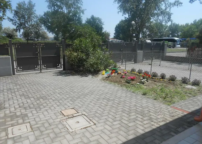 بيت للعطل Fewo-am-adriastrand Via 19 ليدو دي فولانو