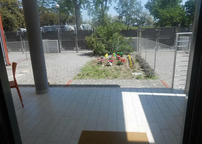 Villa Mit Ladestation Fuer Elektrofahrzeuge In Via Spiaggia 19 Lido Di Volano 別荘 リド・ディ・ヴォラーノ