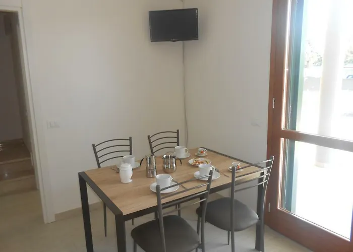 بيت للعطل Fewo-am-adriastrand Via 19 *