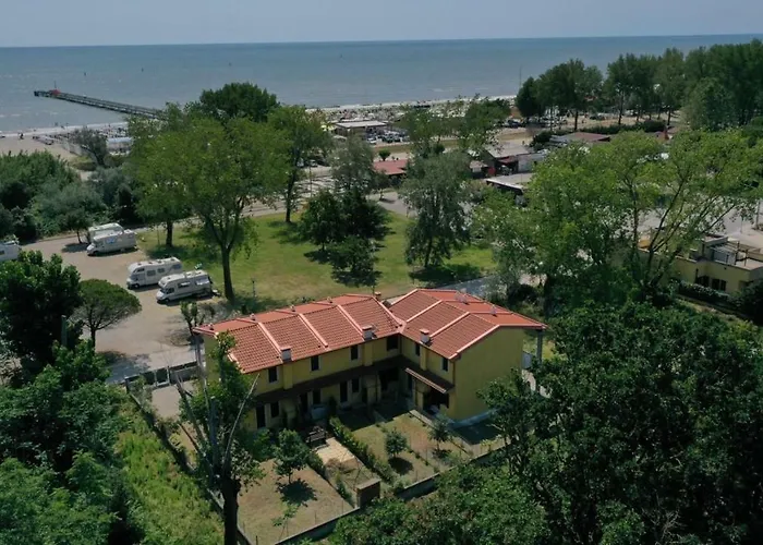 Villa Mit Ladestation Fuer Elektrofahrzeuge In Via Spiaggia 19 Lido Di Volano リド・ディ・ヴォラーノ