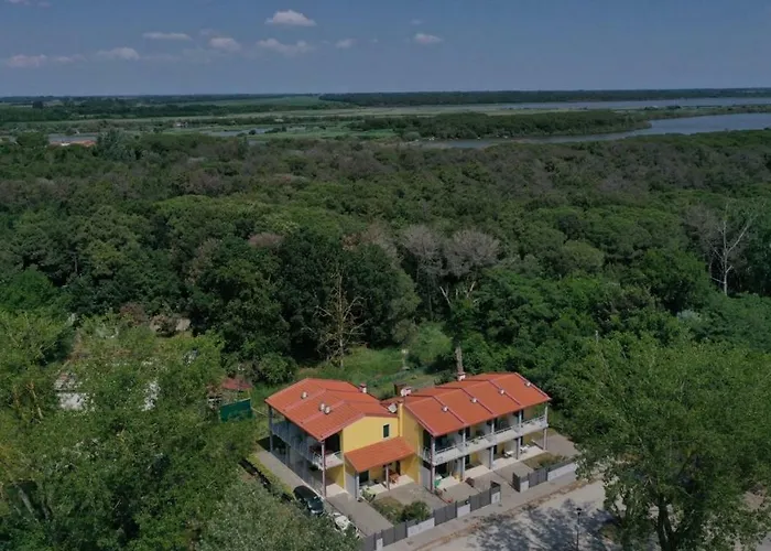 بيت للعطل Fewo-am-adriastrand Via 19 *